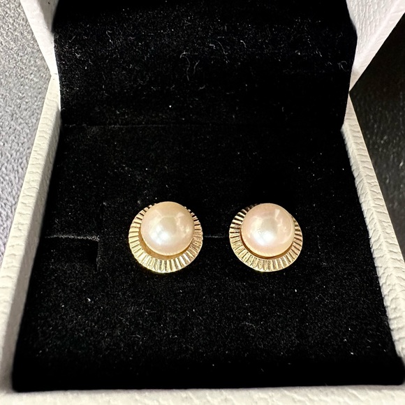 PBD Peter Brams Design 14K Solid Yellow Gold Pearl Pierced Earrings - Picture 8 of 8